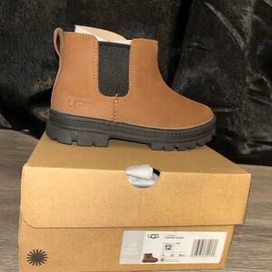 UGG Kids Tan Chelsea Boots